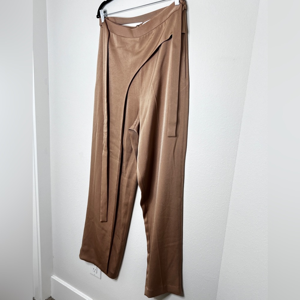 HALSTON Gold Asymmetrical Wide Leg Pants